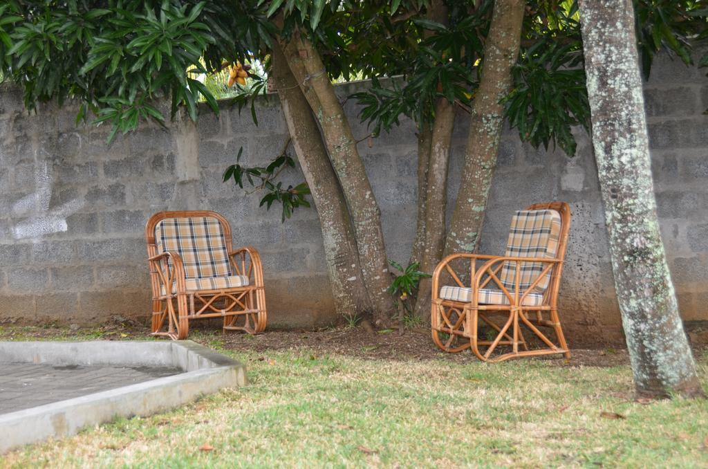 Les Gentilhommieres Guest House Trou aux Biches Exterior photo