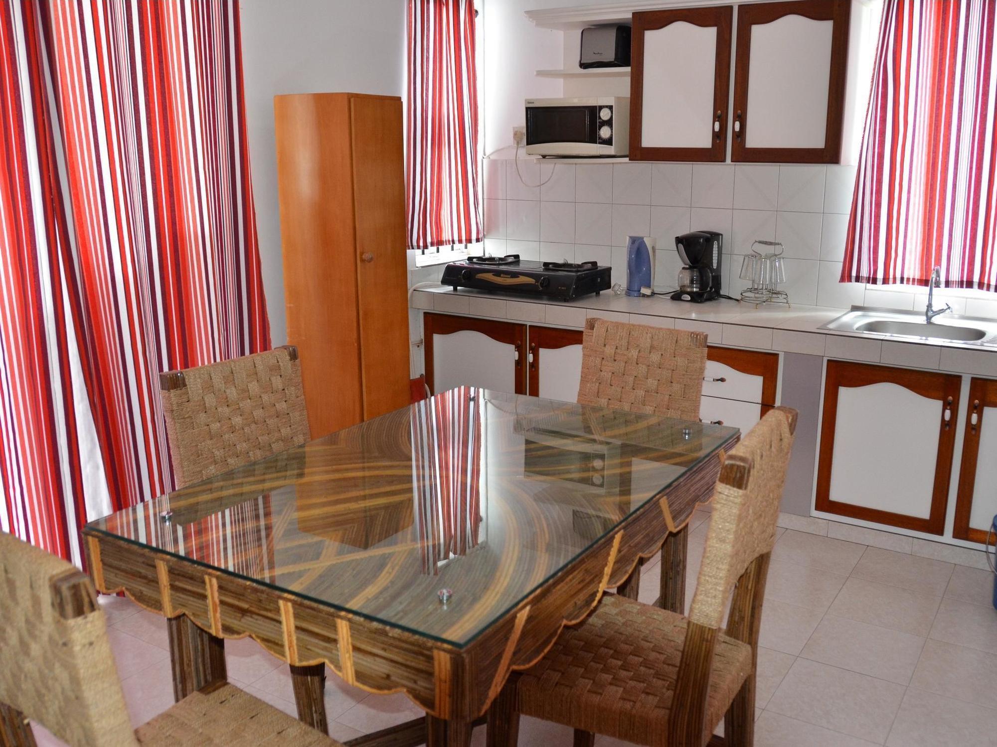 Les Gentilhommieres Guest House Trou aux Biches Exterior photo