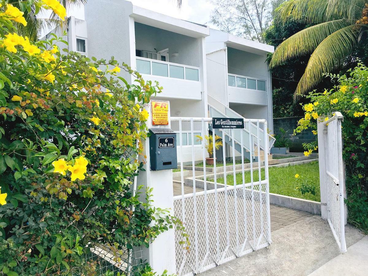 Les Gentilhommieres Guest House Trou aux Biches Exterior photo